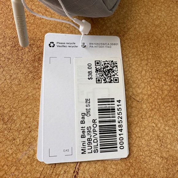 Lululemon Mini Belt Bag - Picture 6 of 8